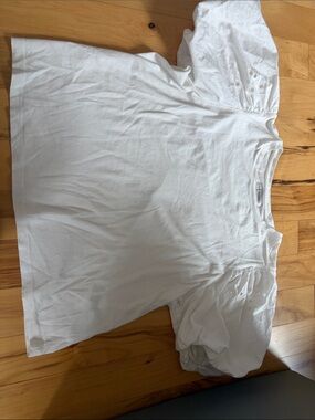 Women’s White Puff-Sleeve Short Sleeve Tee